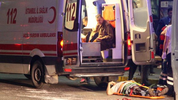 Стамбул: 41 погибший, в том числе – 13 иностранцев, более 230 человек получили ранения