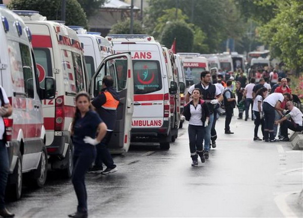 Взрыв в центре Стамбула: по меньшей мере 11 человек погибли