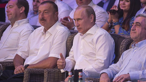 «Россия не может допустить провала саммита»: «Коммерсантъ» — о встрече Саргсян-Путин-Алиев