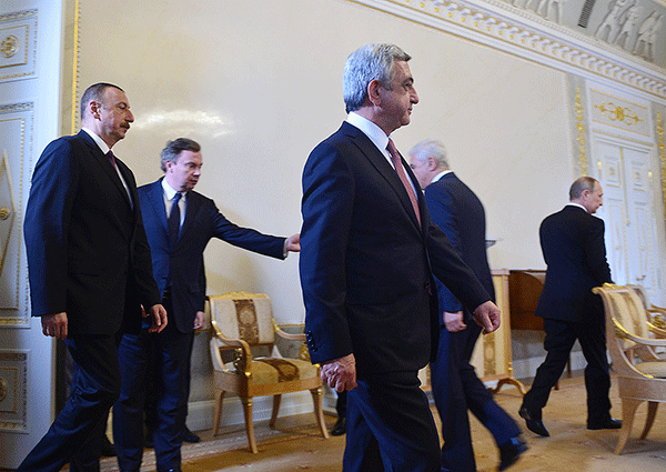 В Санкт-Петербурге стартовала трехсторонняя встреча президентов Армении, России и Азербайджана