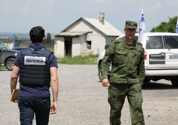 Россия согласилась на развертывание вооруженной полицейской миссии в Донбассе: Интерфакс