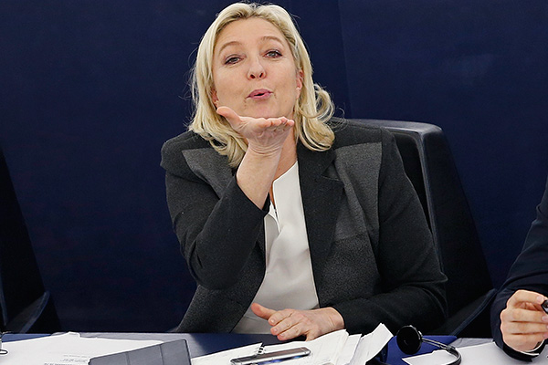 Марин Ле Пен довольна: «Мы должны провести такой же референдум во Франции»