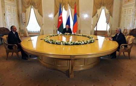 Reuters: Лидер Армении доволен встречами с Алиевым и Путиным