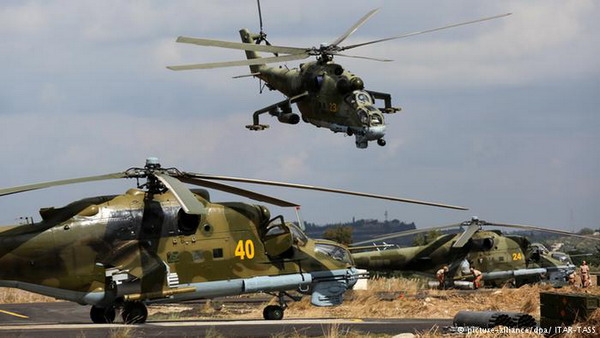 Вертолет российских ВВС подбит террористами ИГИЛ в Сирии, экипаж погиб: Минобороны РФ