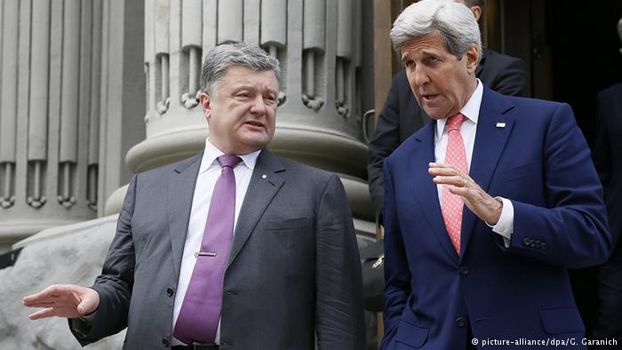 Джон Керри в Киеве: НАТО приветствует приближение Украины к стандартам альянса
