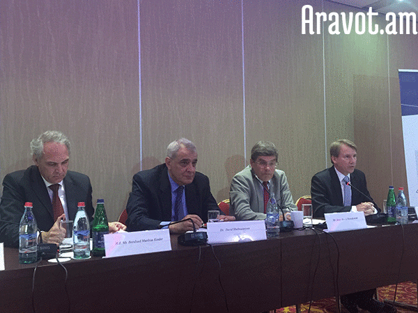 Давид Шахназарян: «Надо начать процесс деколонизации Армении»