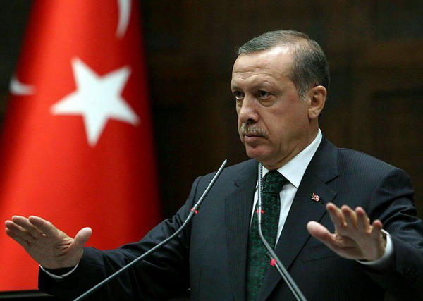 В Турции армия захватила власть, Эрдоган на государственном самолете покинул пределы страны