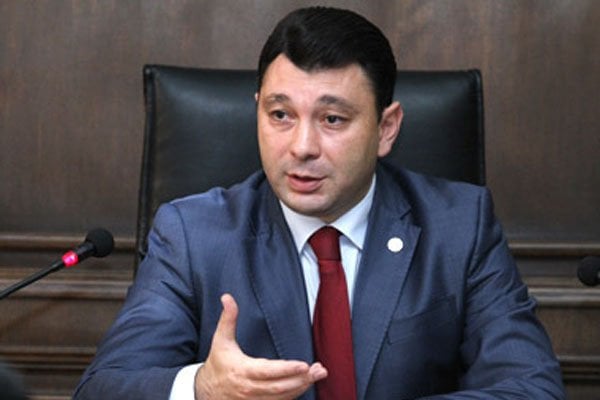Эдуард Шармазанов: «Нам не нужна новая кровь, у нас в Армении нет врагов, все наши братья»