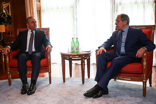 Лавров и Чавушоглу в Сочи встретились и заявили о возможной встрече Путин-Эрдоган