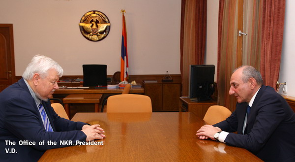 Бако Саакян с Анджеем Каспшиком обсудил ситуацию на линии соприкосновения НКР с Азербайджаном