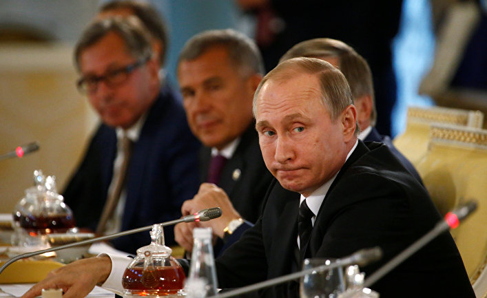 Обаме следует дать жесткий ответ Путину и его окружению: Forbes