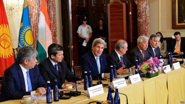 Госсекретарь США принял глав МИД стран Центральной Азии