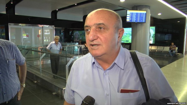 «У нас нет никакой информации, что кто-то обязал нас оставаться в Армении»: адвокат гражданина РФ