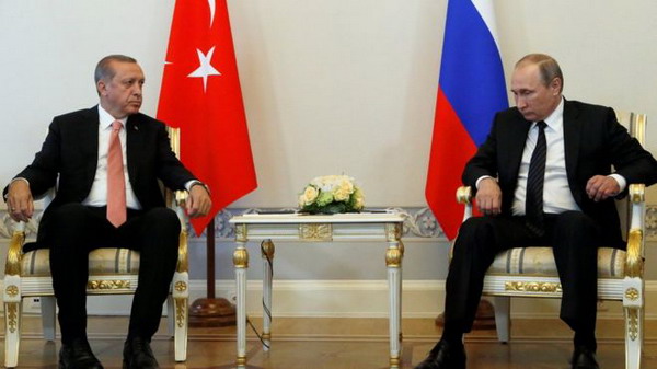Путин напомнил Эрдогану, что одним из первых позвонил во время попытки госпереворота