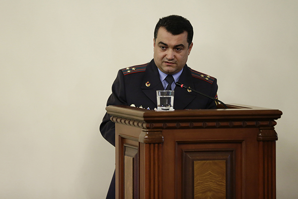 Начальник управления полиции Еревана Ашот Карапетян освобожден от занимаемой должности