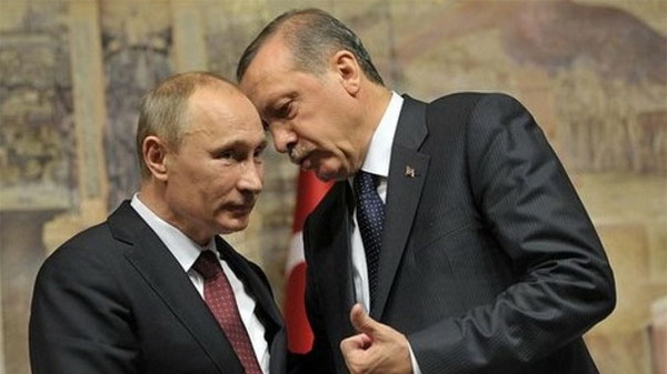 Пока манифестанты требуют нового правительства, Россия и Турция изолируют Армению: Арут Сасунян