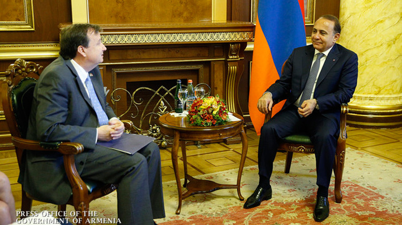 Посол США отметил важность сотрудничества с правительством Армении
