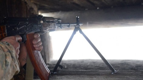 Азербайджан вновь нарушает режим перемирия, применив снайперское оружие: МО НКР