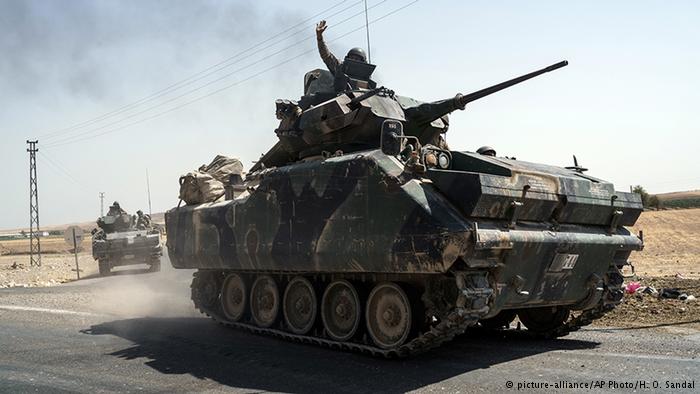 Турецкие танки вошли в Сирию из провинции Килис