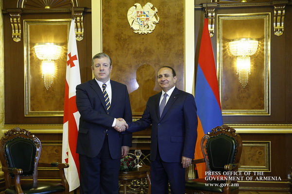 Премьеры Армении и Грузии обсудили вопросы углубления торгово-экономического сотрудничества