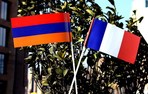 Посол Франции Жан-Франсуа Шарпантье поздравил Армению с 25-летием Независимости