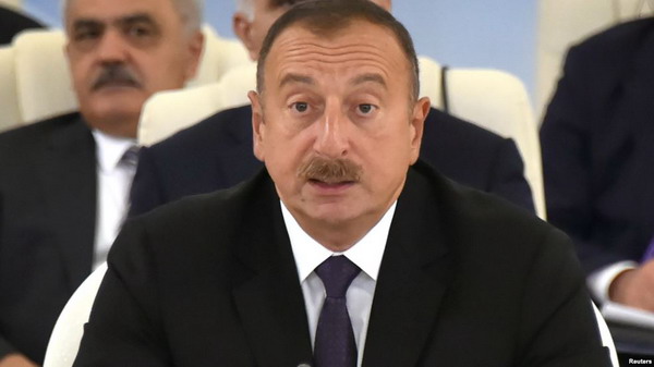 Алиев собрал совещание в МО Азербайджана через несколько часов после военного парада в Ереване