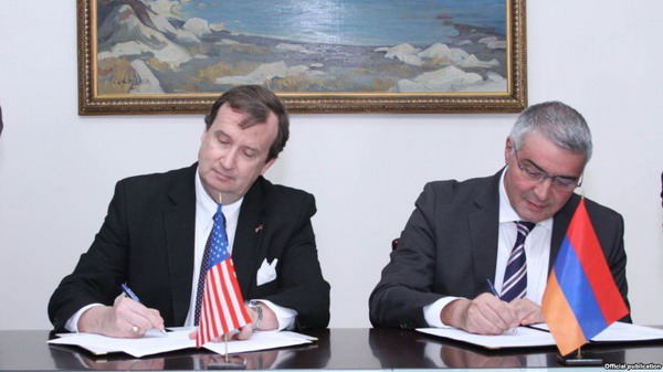 Армения и США подписали соглашение о совместной борьбе с незаконным оборотом радиоактивных веществ