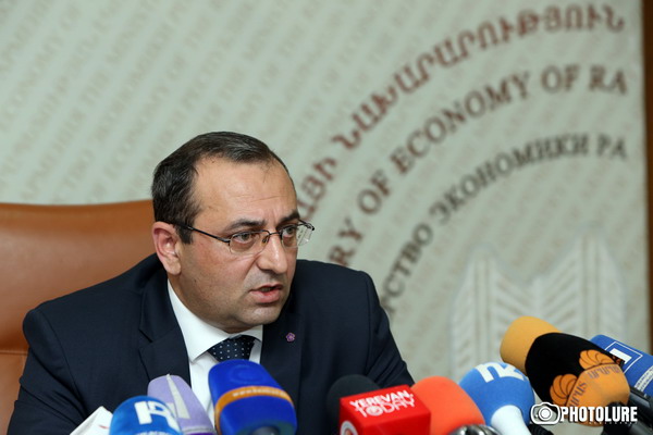 Министр экономики перечислил причины замедления темпов экономического роста