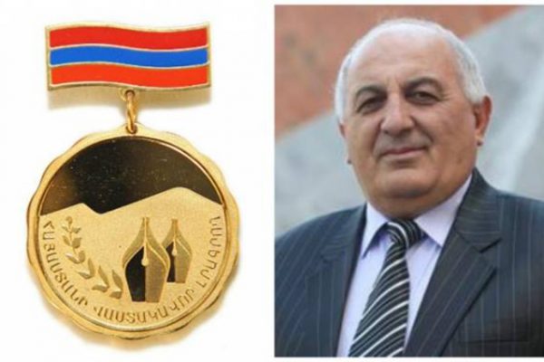 Сравнившему Лиску с Христом журналисту присвоено звание заслуженного журналиста Армении: «168 жам»