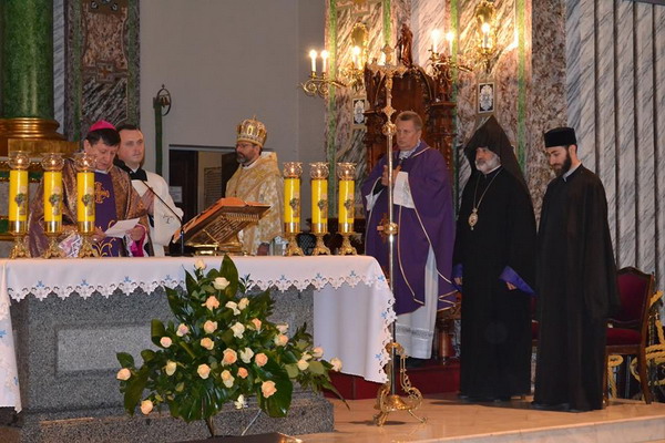Богослужения в память жертв ликвидации Армяно-католической церкви в Западной Украине прошли в разных регионах