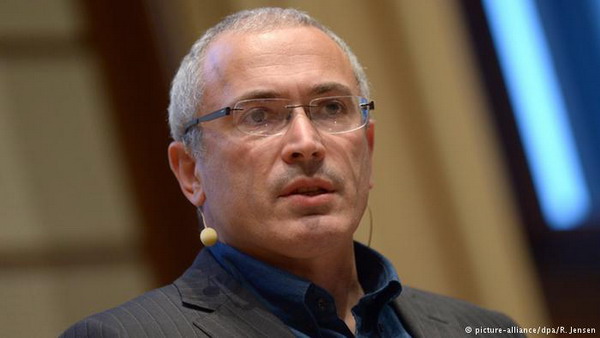 Уже сегодня начать разработку долгосрочной российской стратегии постпутинского периода: Ходорковский