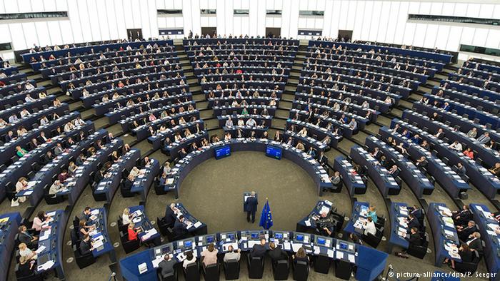 Европарламент рассмотрит одобренную комитетом резолюцию о пропаганде со стороны России и ИГИЛ