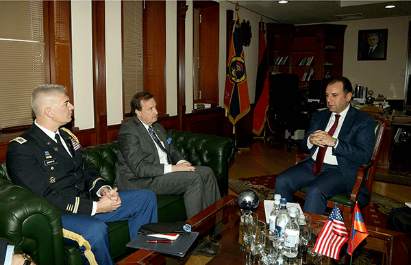 Виген Саргсян встретился с послом США в Армении