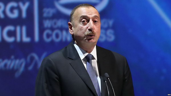 Алиев «дал» Карабаху «максимальный статус», а Путина назвал «достойным и очень честным»
