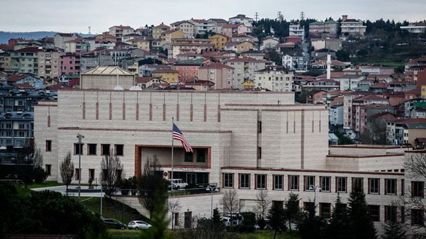 Госдепартамент США отдал указание семьям американских дипломатов покинуть Стамбул