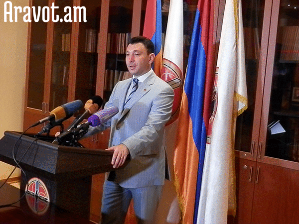26 ноября РПА изберет председателя: «Серж Саргсян еще долго будет лидером нашей партии»
