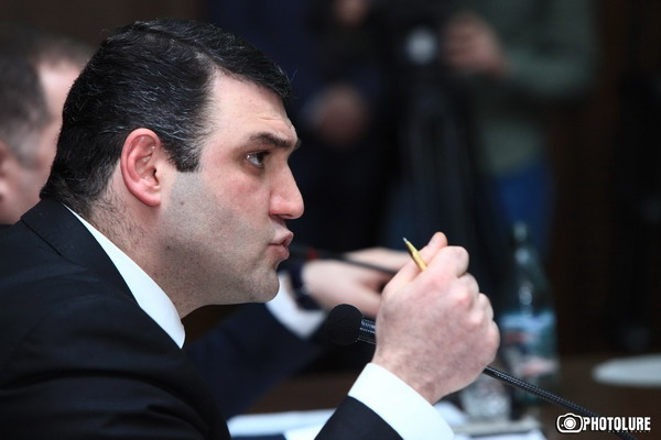 ЕСПЧ отклонил иск экс-пресс-секретаря МИД Армении Владимира Карапетяна против Правительства