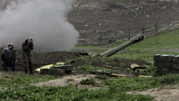 Интенсивному минометному обстрелу подвергаются боевые позиции в направлении Яримджа: МО НКР