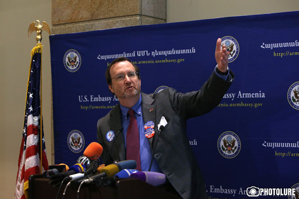 США продолжат дружбу с Арменией, независимо от результатов выборов: посол США в Армении