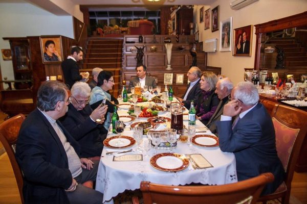 Армен Амирян принял у себя дома бывших министров культуры: фото