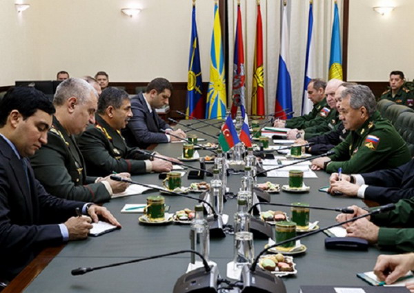 Азербайджан – «форпост безопасности» на Каспии: министр обороны России