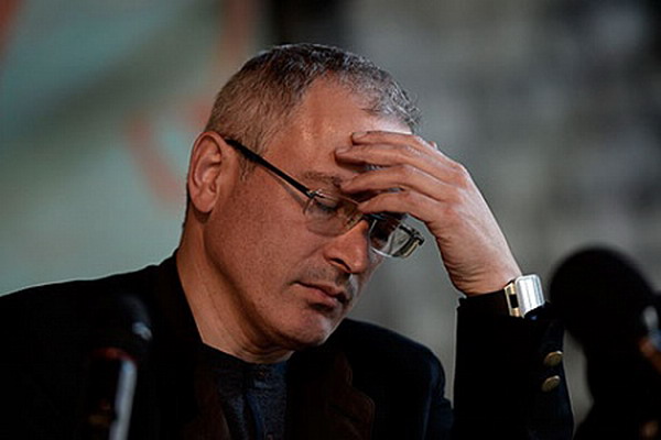Путин прекрасно понимает, что либо он уходит, либо все плохо кончится для него и для страны: Ходорковский