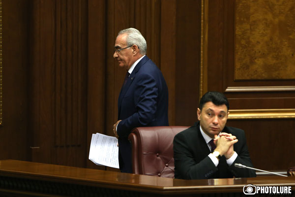 «В 95-ом мы пришли в парламент с одной целью – защищали Карабах, который вы в конце хотели сдать»: Галуст Саакян – АОД