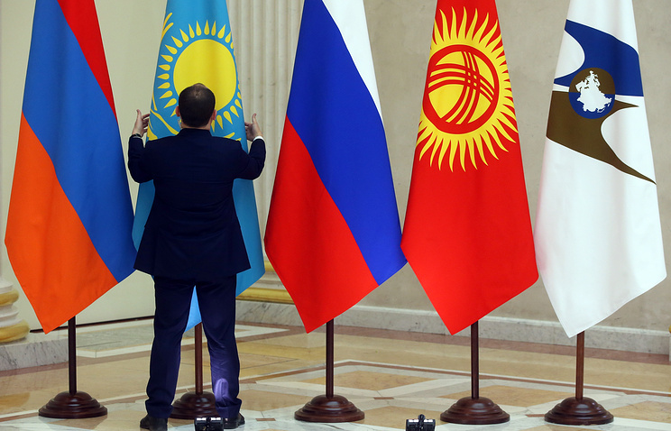 Кыргызстан отказался подписывать Таможенный кодекс ЕАЭС, Армения подписала