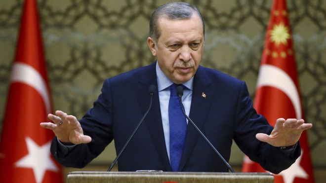 Партия Эрдогана внесла в парламент законопроект об изменениях в конституции: усиление президента