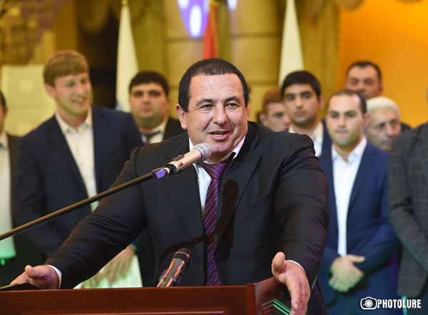 Политсовет «Процветающей Армении» обратился к Гагику Цаукяну с призывом «вернуться в политику»