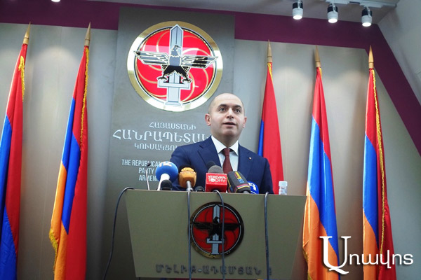 «Мы не хотим брать на себя раскрутку политической повестки Тер-Петросяна»: Армен Ашотян
