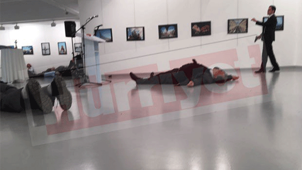 В Анкаре выстрелили в посла России: согласно «источнику», он убит — видео