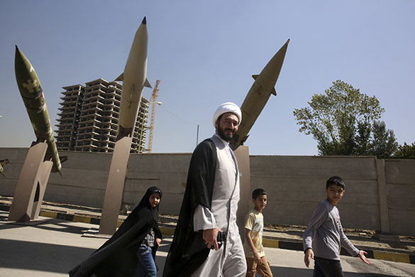 «США подталкивают Иран к нарушению ядерного соглашения»