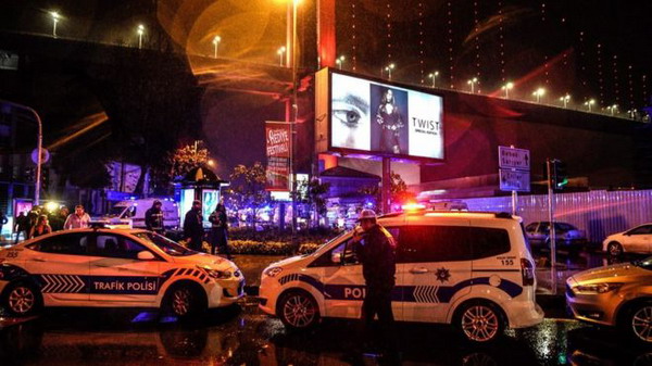Теракт в новогоднюю ночь в Стамбуле: 39 человек погибли, из них 16 — граждане других государств